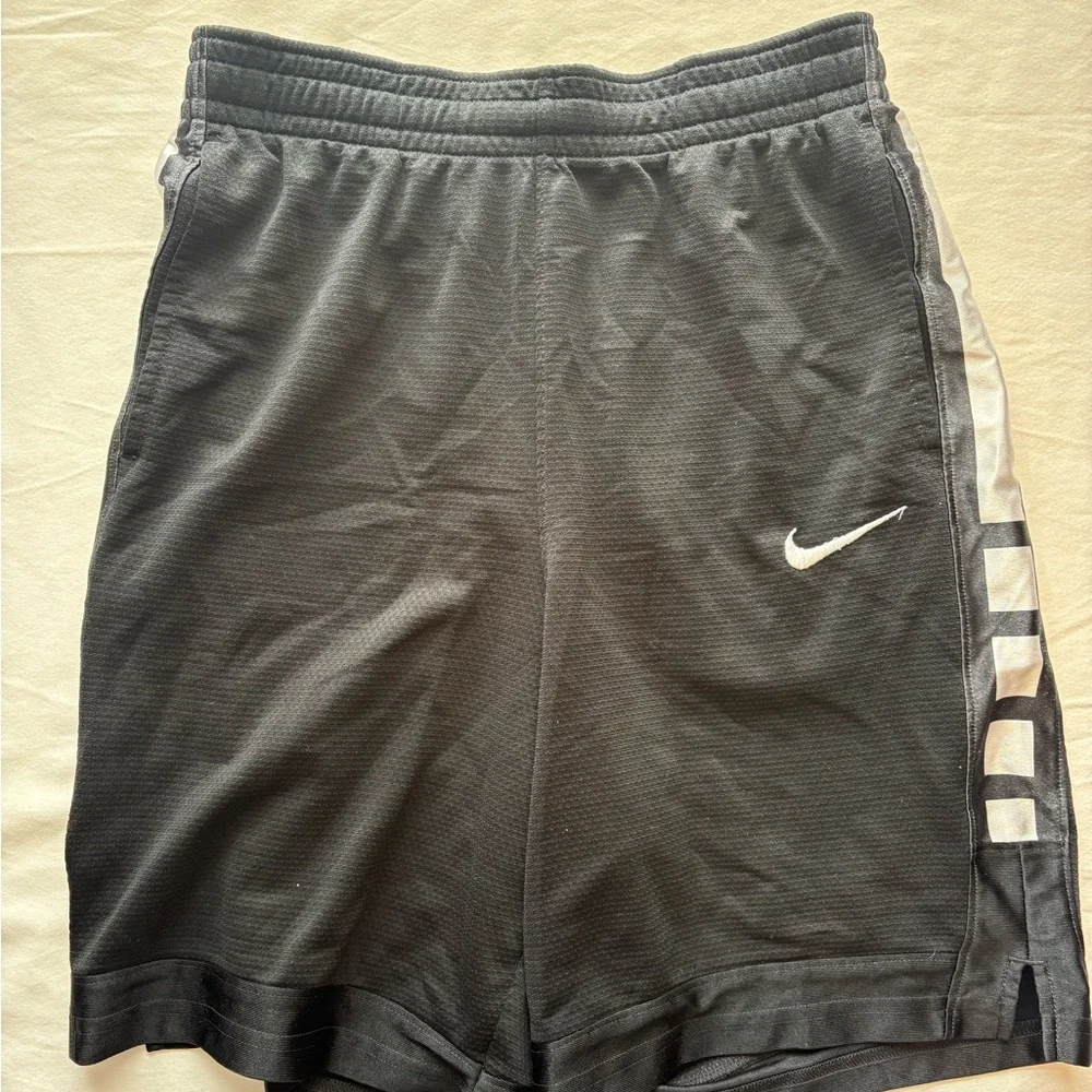 Nike Gray Tee and Black Shorts Combo - Picture 7 of 9